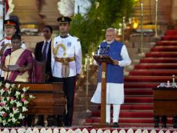 भारतको प्रधानमन्त्रीमा मोदीसँगै ३० क्याबिनेट मन्त्रीले लिए शपथ     