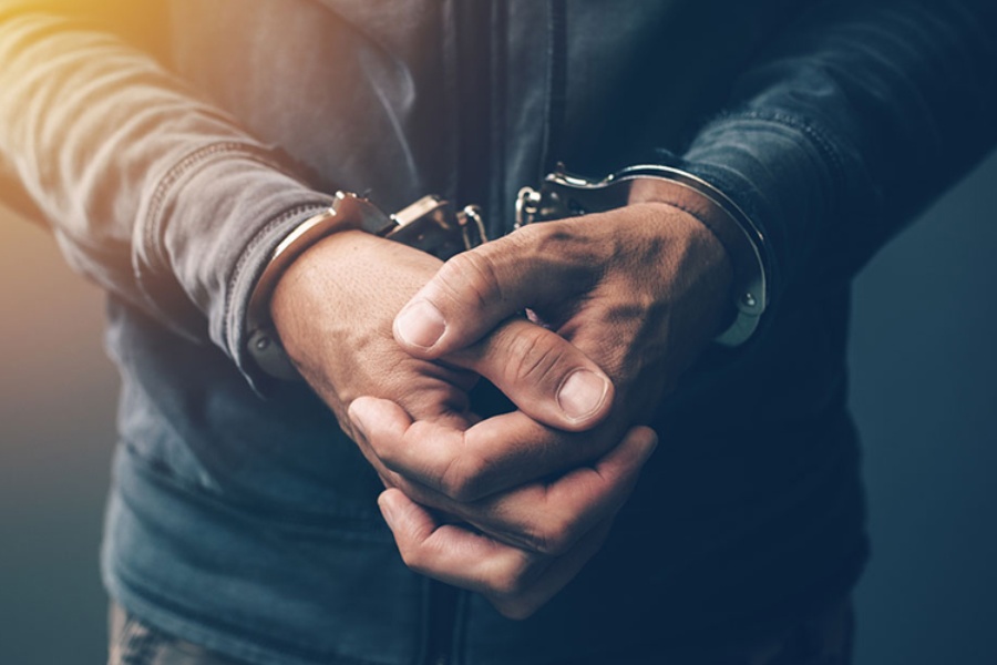 मुगुमा स्वास्थ्यकर्मीमाथि जातीय भेदभाव गरेको आरोपमा २ जना पक्राउ