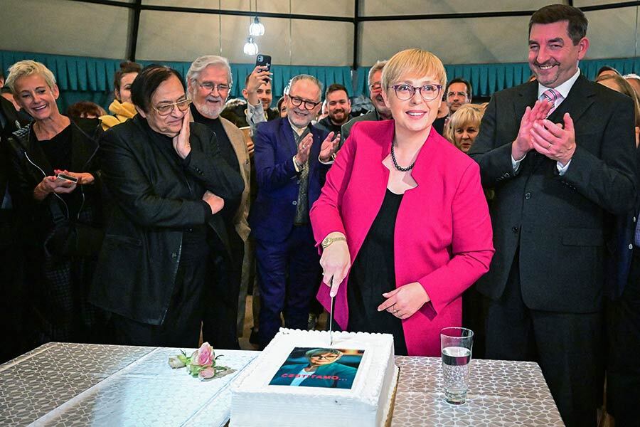 नतासा बनिन् स्लोभिनियाको पहिलो महिला राष्ट्रपति