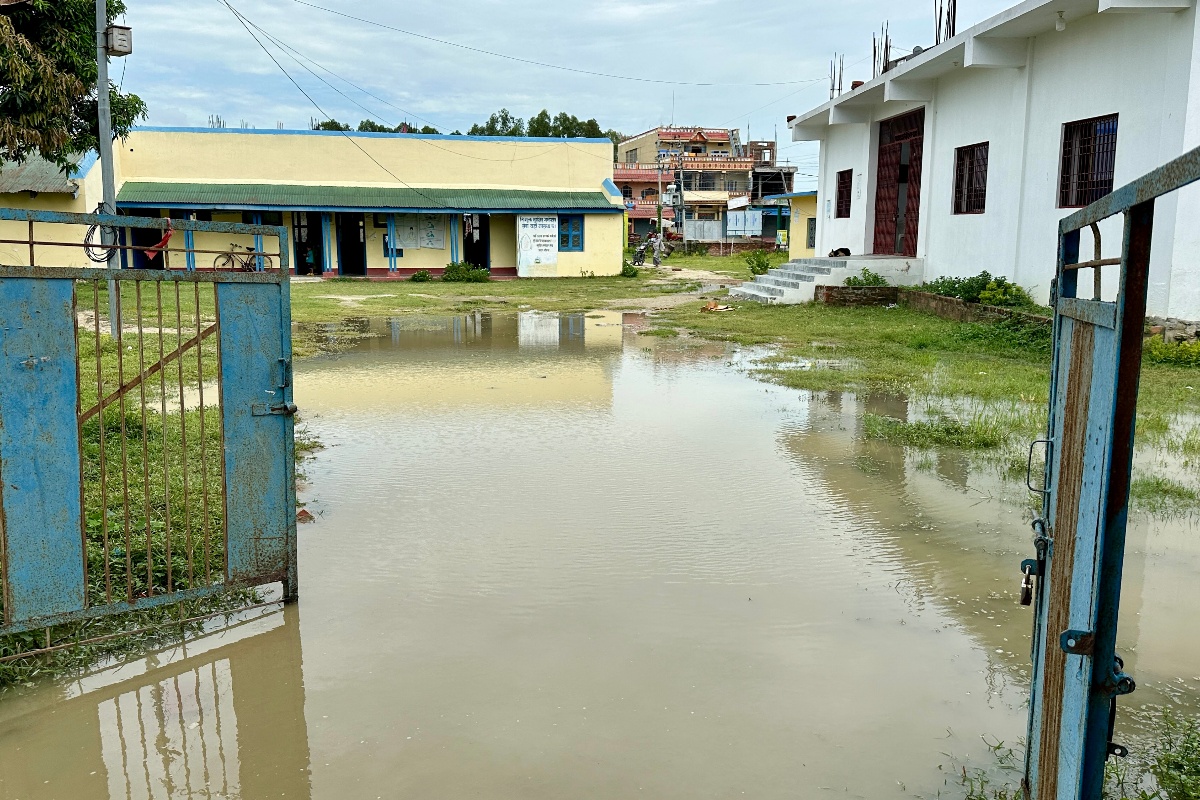 सामान्य वर्षामै जलमग्न हुन्छ सुखीपुर स्वास्थ्य चौकी