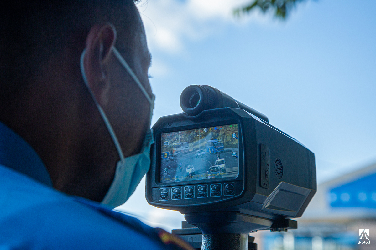 तीव्र गतिका सवारीसाधन ‘स्पिड गन’को निशानामा