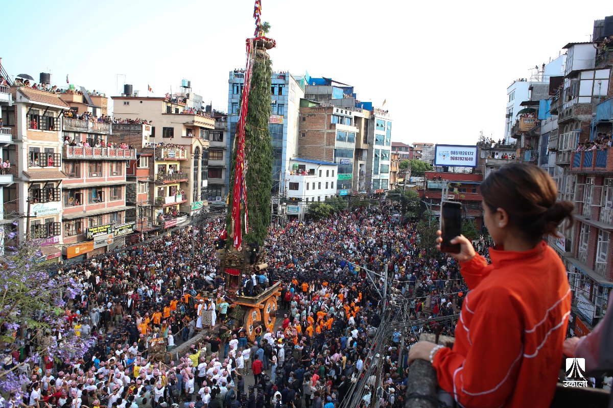 शुरू भयो रातो मत्स्येन्द्रनाथको रथयात्रा (तस्वीरहरू)