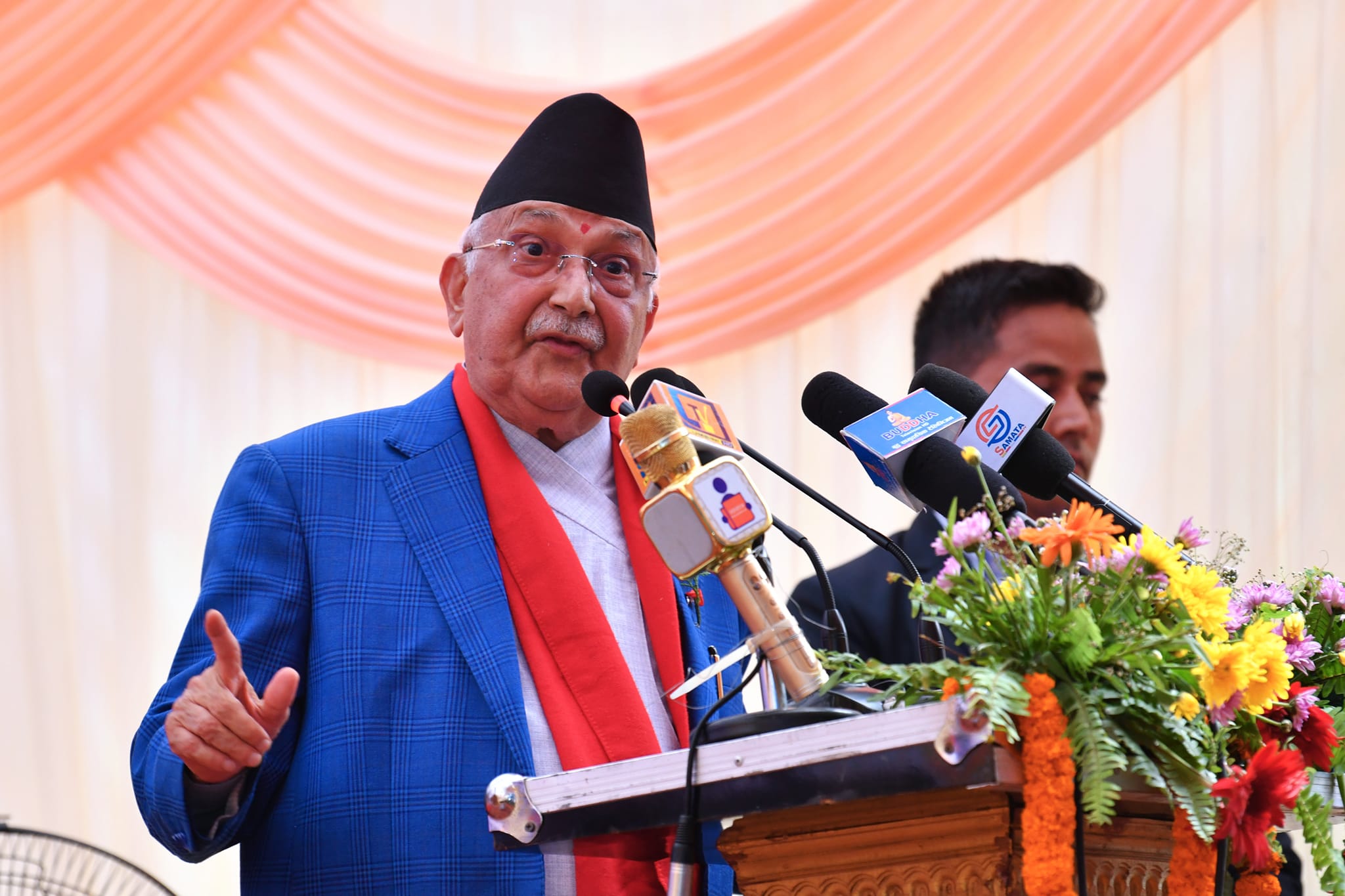 लुम्बिनीका नेताहरूलाई ओलीको निर्देशन : प्रदेशको नेतृत्वमा सबैलाई चित्त बुझ्ने समाधान निकाल्नुहोस्