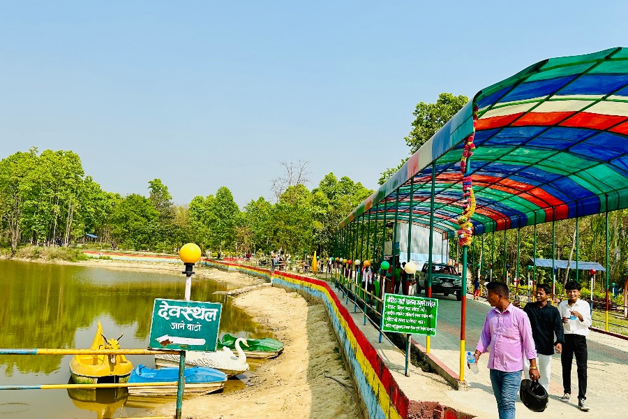 हात्तीदह सिमसार पर्यटकको रोजाइमा, १ लाख २५ हजारले गरे अवलोकन