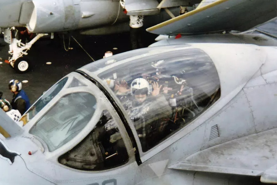 पेन्टागनको अध्ययन : अमेरिकी वायुसेनाका पाइलटमा क्यान्सरको दर उच्च