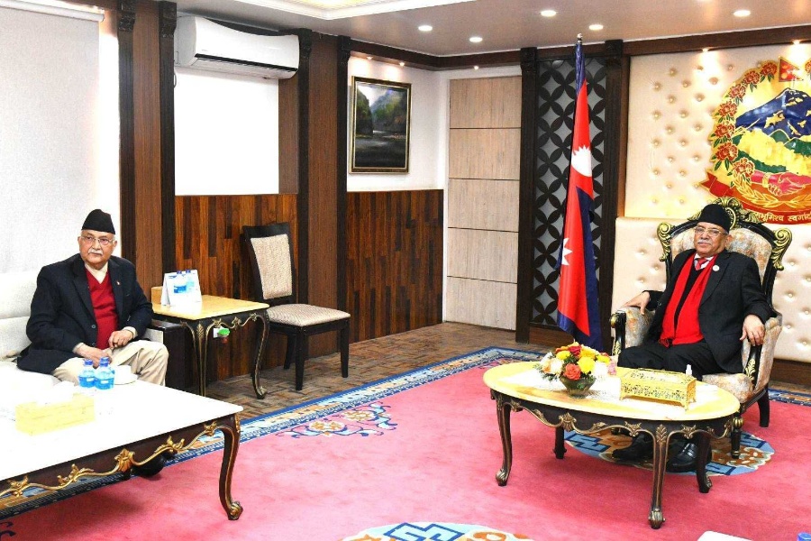 प्रधानमन्त्री दाहाल र एमाले अध्यक्ष ओलीबीच भेटवार्ता 