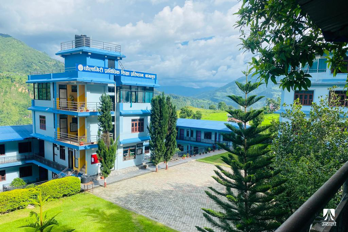 नेपालका नर्सिङ कलेज बन्द हुँदा नेपाली पाठ्यक्रमसहित खुलेका भारतीय कलेजले तान्दैछन् विद्यार्थी 