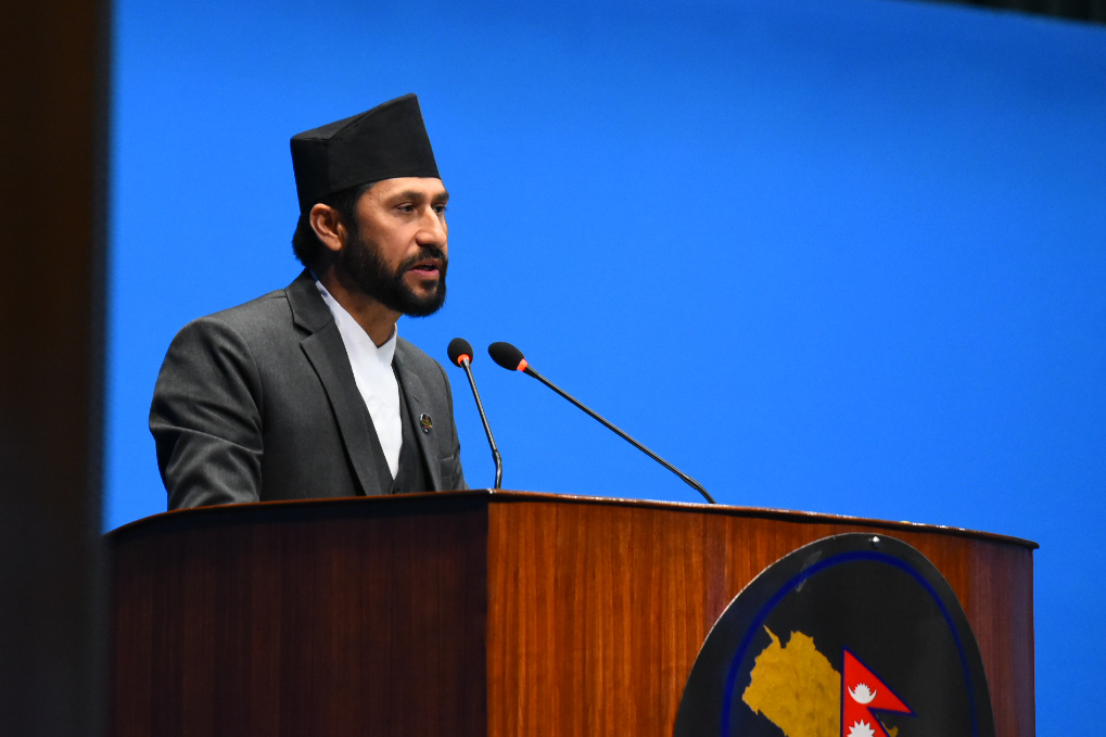 गृहमन्त्री लामिछानेको बाचा : म र मेरो पार्टीसम्बद्ध सांसद अनियमिततामा मुछिने छैनौँ