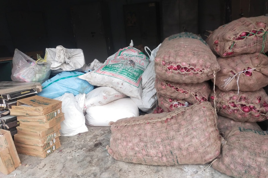 भन्सार छलेर ल्याएको साढे सात लाख रुपैयाँ बराबरको सामान बरामद