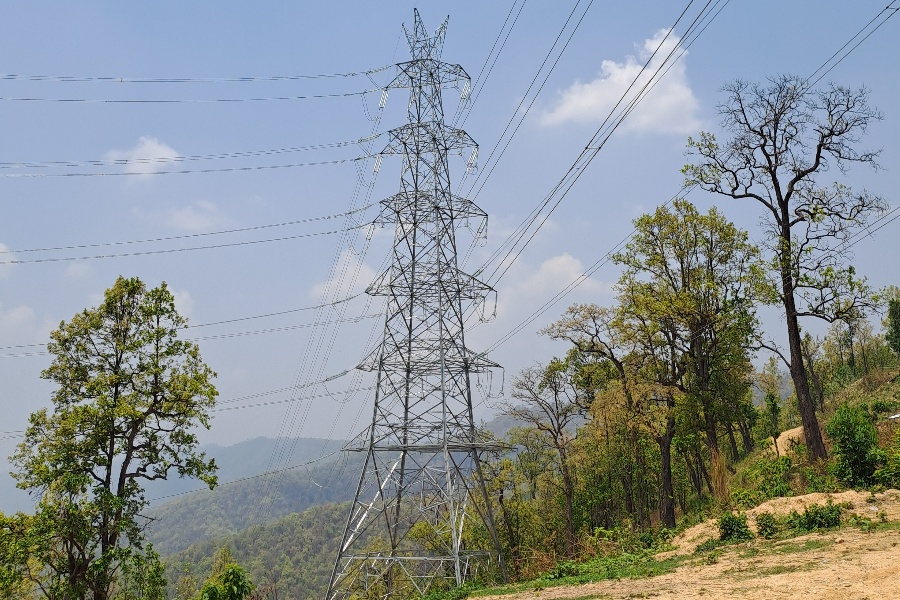 दशैँमा दैनिक ५०० मेगावाट विद्युत् खेर, भारतले दिएन थप निर्यात अनुमति