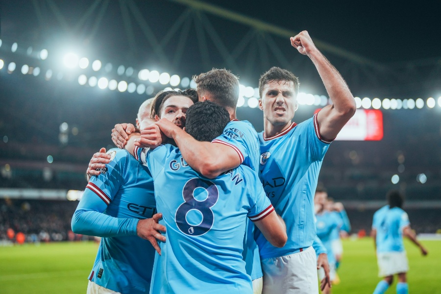 प्रिमियर लिग : आर्सनललाई हराउँदै सिटी शीर्षस्थानमा