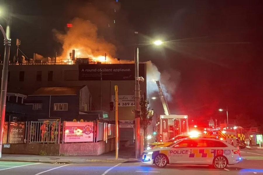 न्यूजिल्यान्डको होस्टलमा आगलागी हुँदा कम्तीमा ६ जनाको मृत्यु