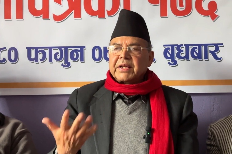 गठबन्धन सरकारप्रति झलनाथ खनालको असन्तुष्टि