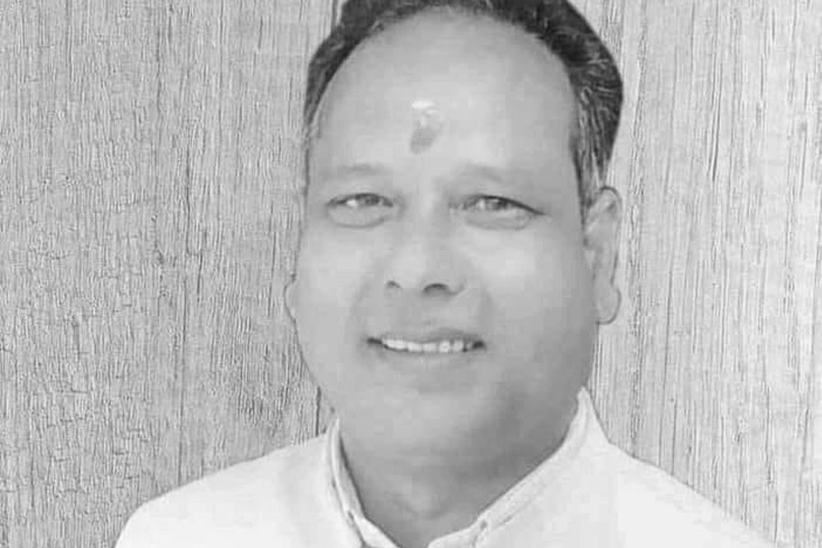 भीमदत्त नगरपालिकाका प्रवक्ता महेन्द्र खड्का मृत भेटिए