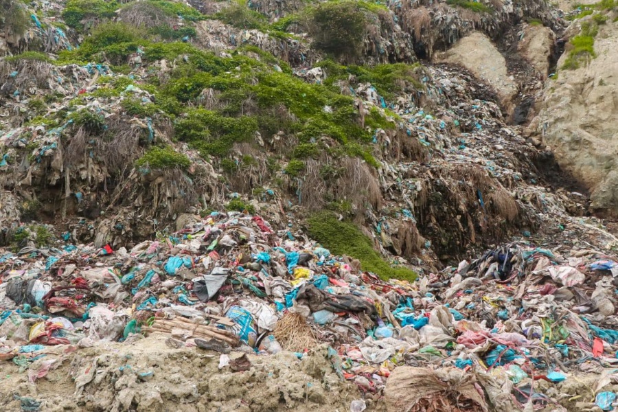 ‘फोहोरको गन्ध’ले कृषि उत्पादनमा ह्रास, बस्ती स्थानान्तरण गर्न माग