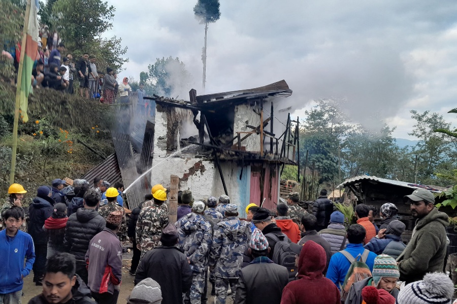 ताप्लेजुङको फुङलिङस्थित १ घरमा आगलागी, ५ लाख बराबरको क्षति