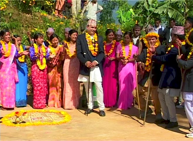 पूर्वी पहाडमा तिहार सम्झाउने देउसी गीत– सिमल बारुलै