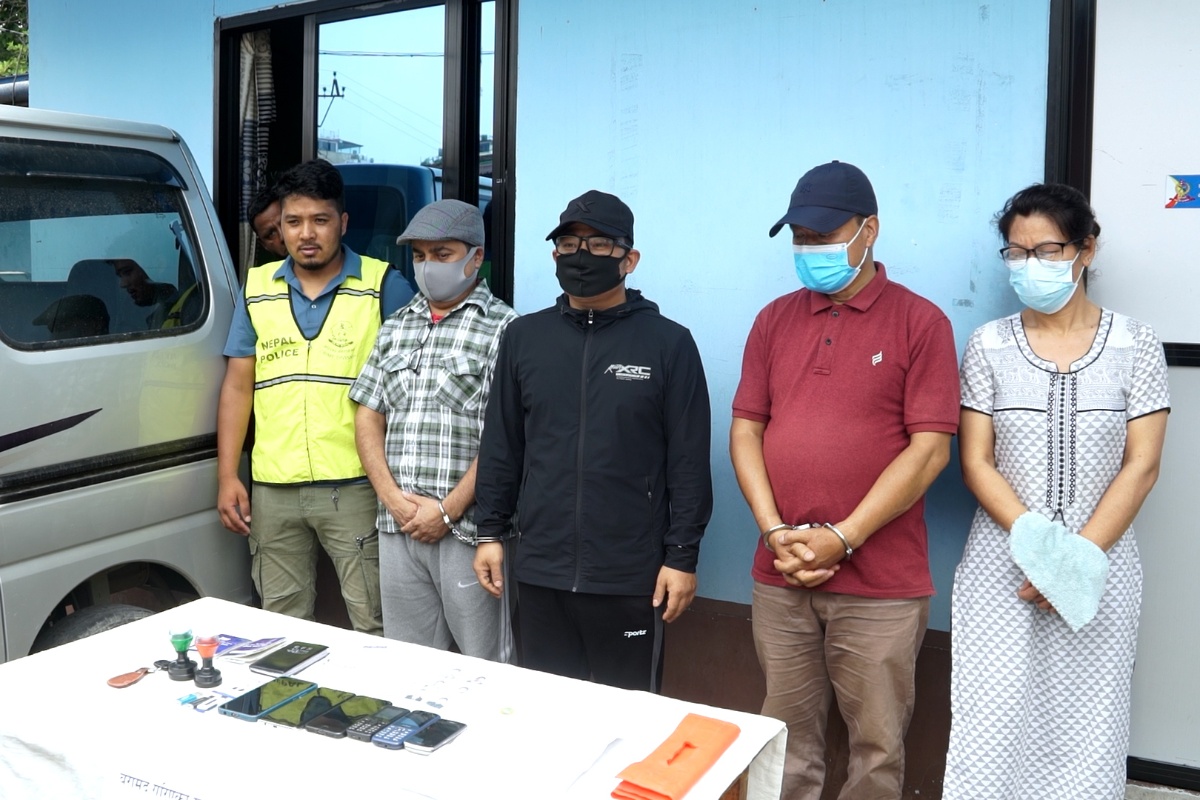 बचत रकम अपचलनको आरोपमा कृषि विकास सहकारीका अध्यक्षसहित ४ जना पक्राउ