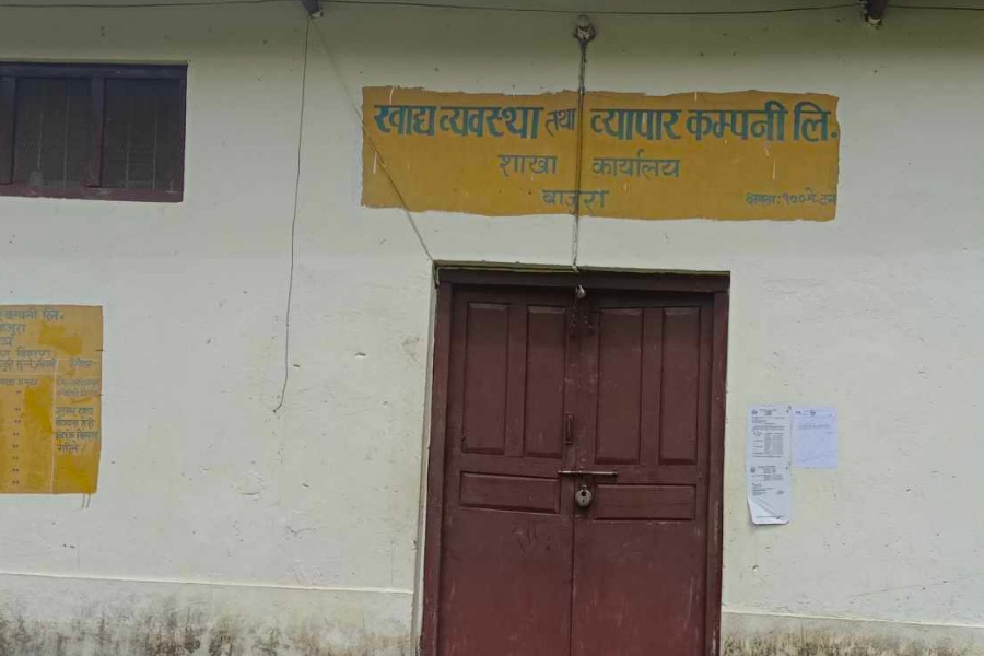 बाजुरामा सर्वपक्षीय बैठक: चामल आपूर्ति बढाइने, ढुवानी व्यवस्थित गरिने