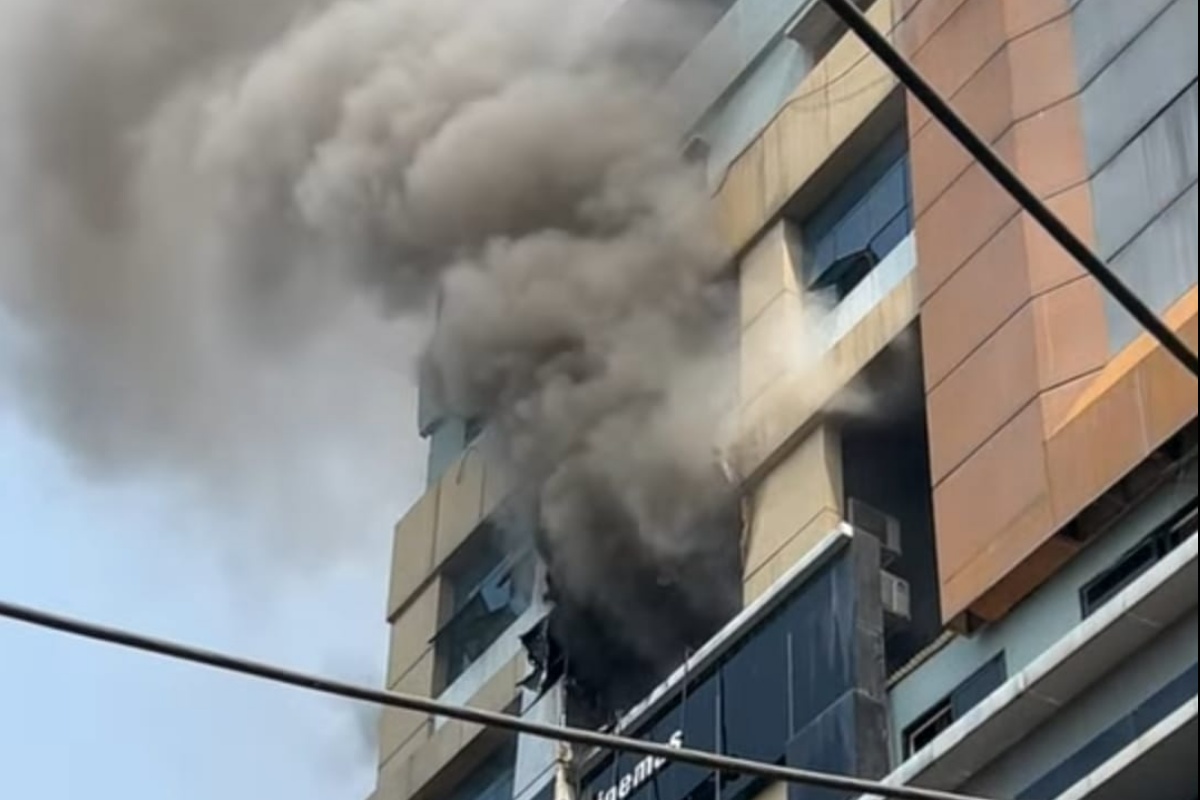 इटहरीको सेन्टर प्लाजामा भीषण आगलागी