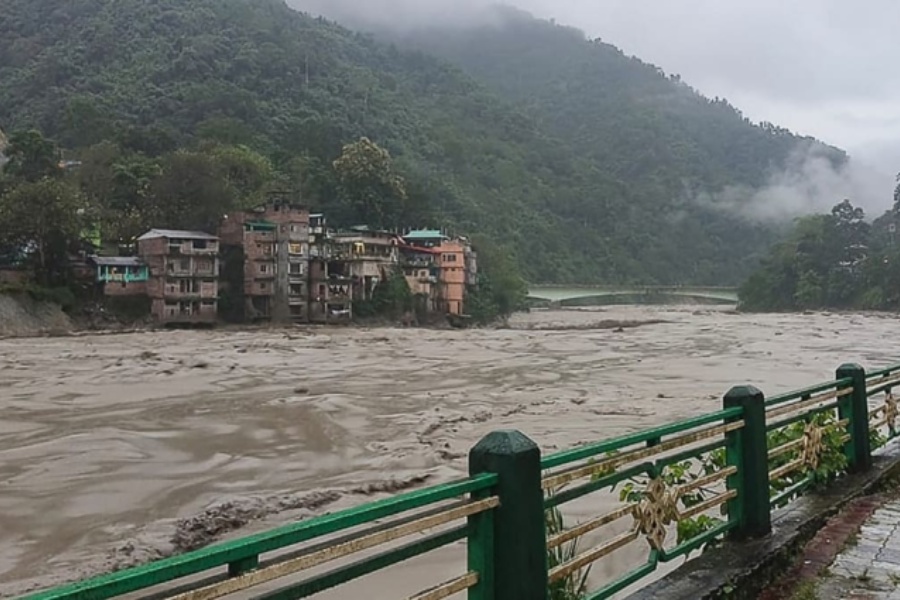 सिक्किममा भारी वर्षासँगै आएको बाढीमा २३ भारतीय सेना बेपत्ता