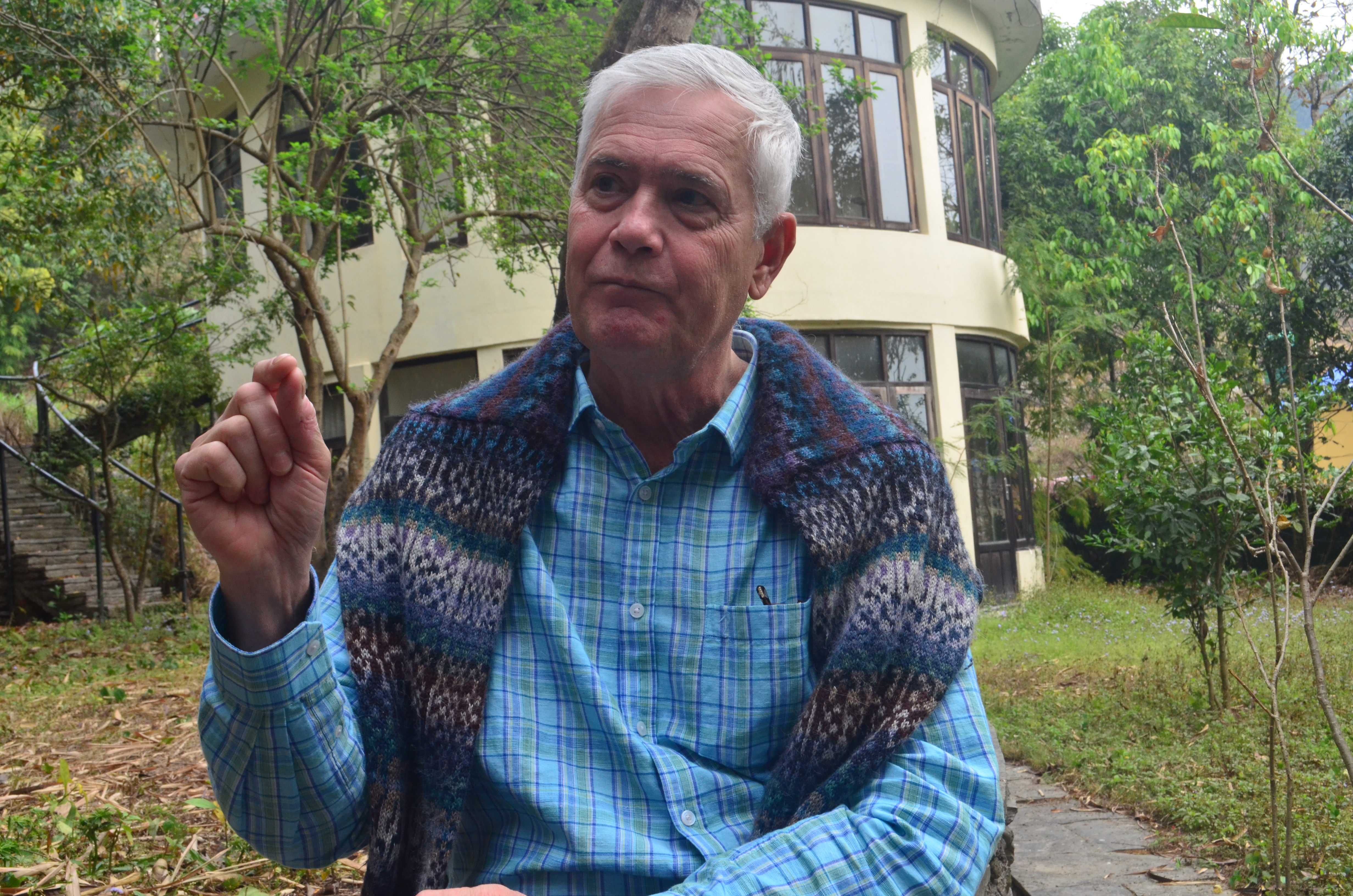 ‘हजुरबुवा र बुवाले मात्र बोलेर भाषा जोगिँदैन’