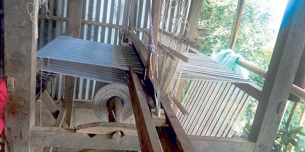 पाँच हजारबाट व्यवसाय थालेकी मिनाकुमारीलाई अहिले माग पूरा गर्न हम्मे