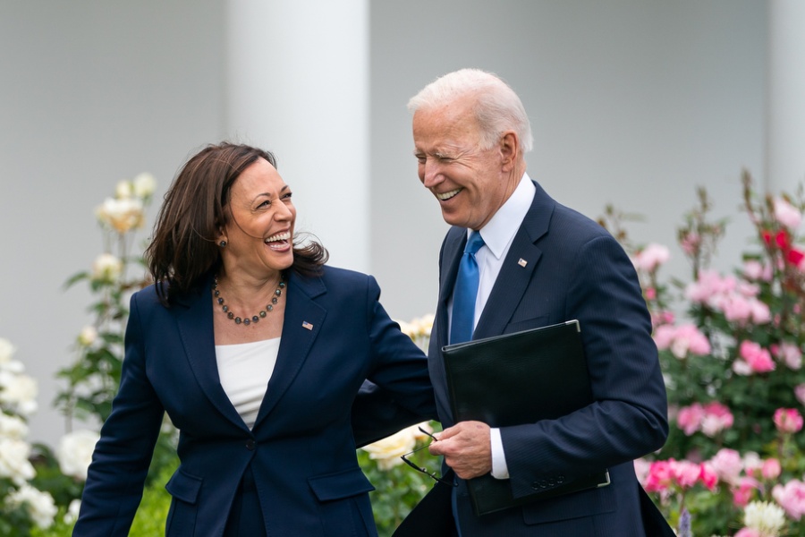 अमेरिकी राष्ट्रपति चुनावबाट पछि हटे बाइडेन, कमला ह्यारिसलाई समर्थन गर्ने