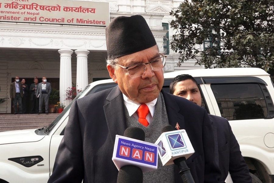 अहिल्यै सरकारमा जाँदैनौ, समर्थन जारी रहन्छ : झलनाथ खनाल