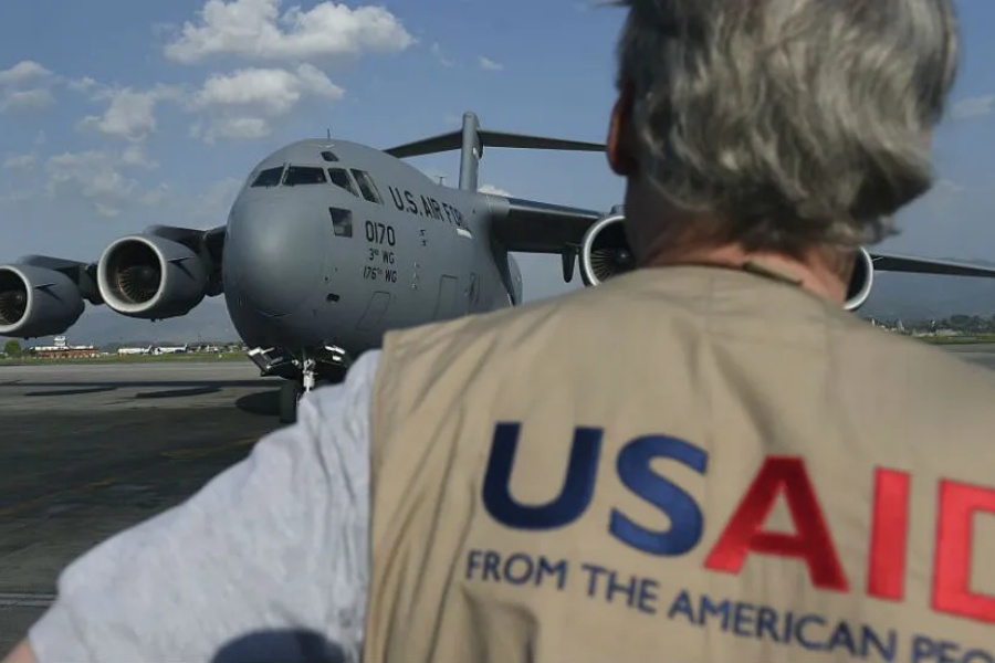 यूएसएडले विश्वभरका आफ्ना कर्मचारीलाई बिदामा राख्यो