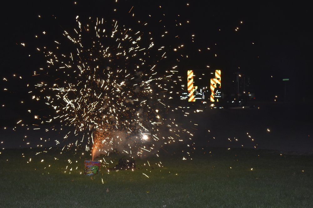 दिल्लीमा पटका उत्पादन, भण्डारण र बिक्री गर्नेलाई ३ वर्ष कैद