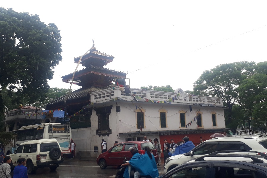 महांकाल मन्दिर पुनर्निर्माण गर्दै महानगर
