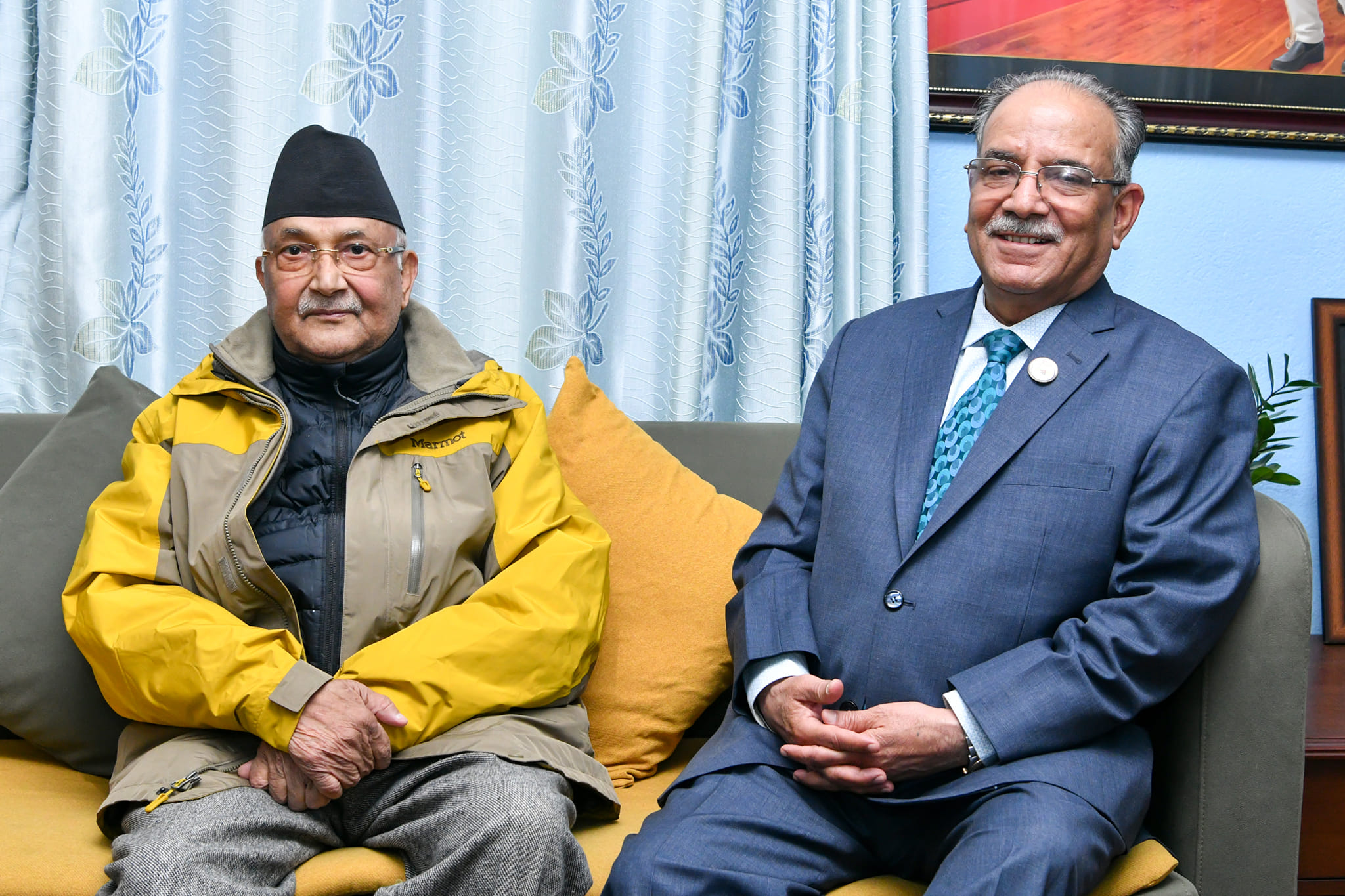 प्रधानमन्त्री दाहाल र ओलीबीच मन्त्रिपरिषद् विस्तारबारे छलफल