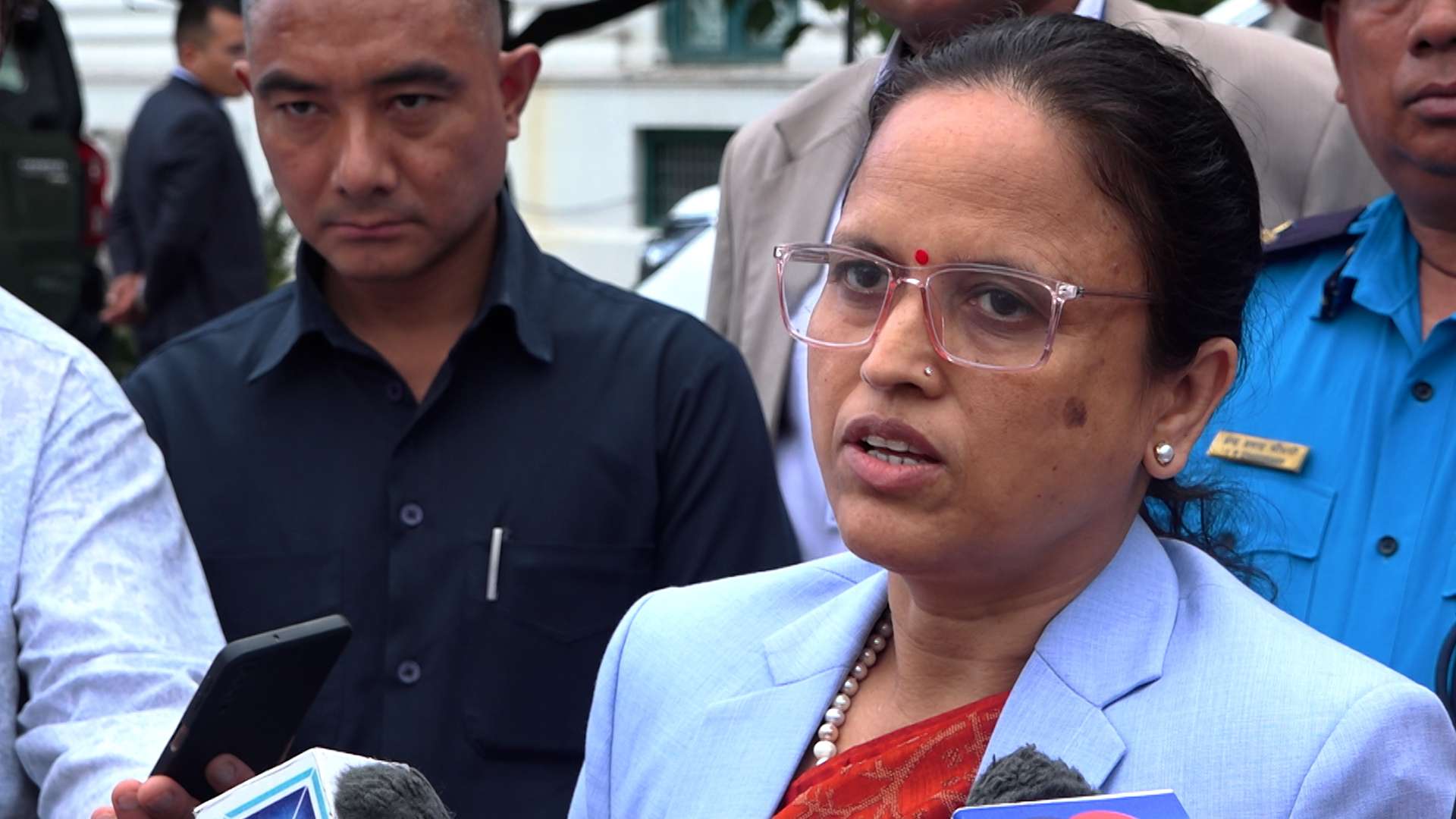 निजामती विधेयक संसद्मा पेश गर्ने मन्त्रिपरिषद्को निर्णय