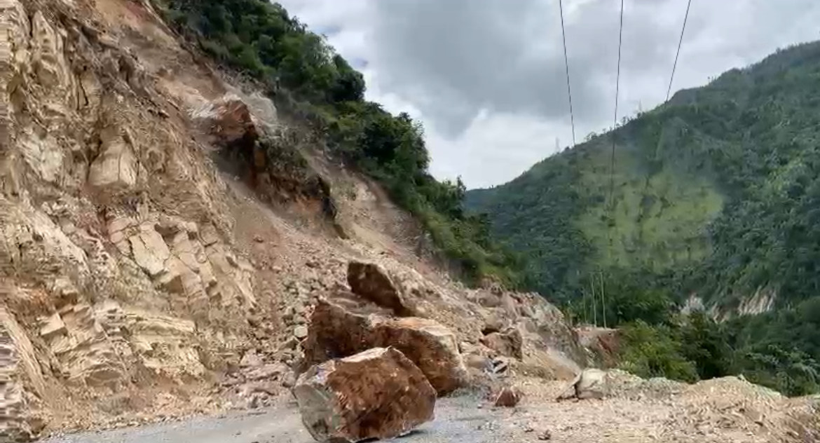 कालीगण्डकी करिडोरमा निरन्तर सुख्खा पहिरो