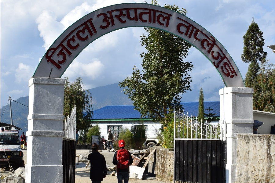 स्वास्थ्य बीमाका कारण ताप्लेजुङ अस्पतालको ल्याब सेवा प्रभावित