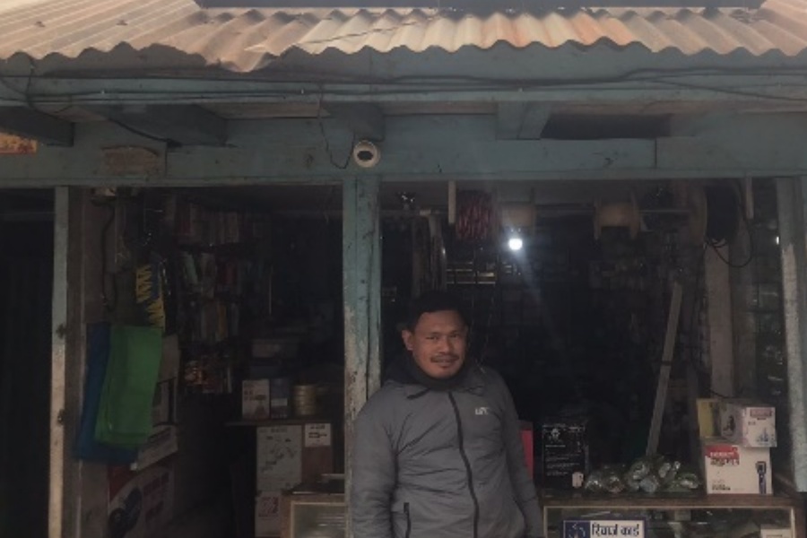 सीप सिकेर व्यवसायी बनेका हर्कबहादुर 