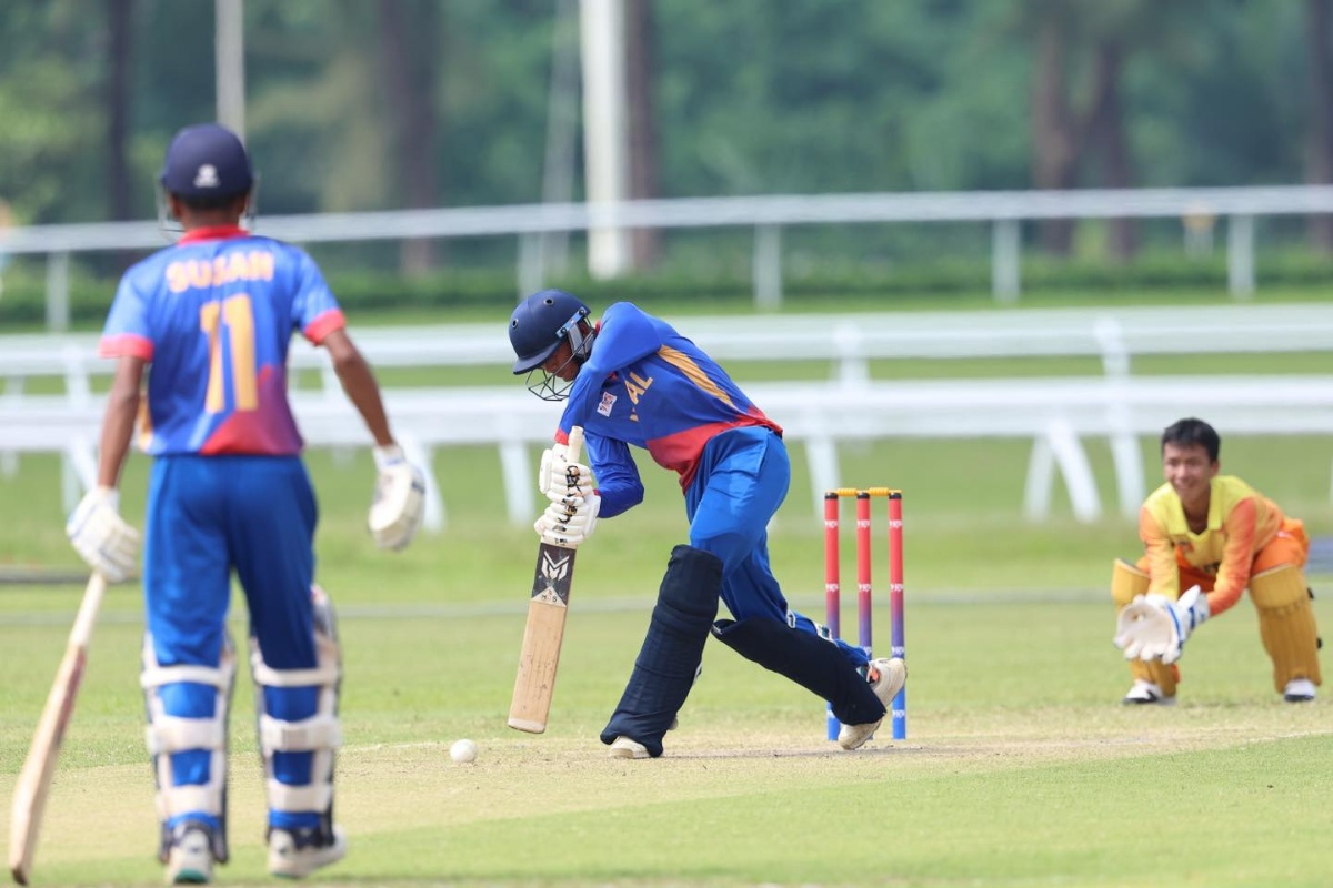 रौनकको शतकमा नेपालले भुटानलाई दियो ३५९ रनको लक्ष्य