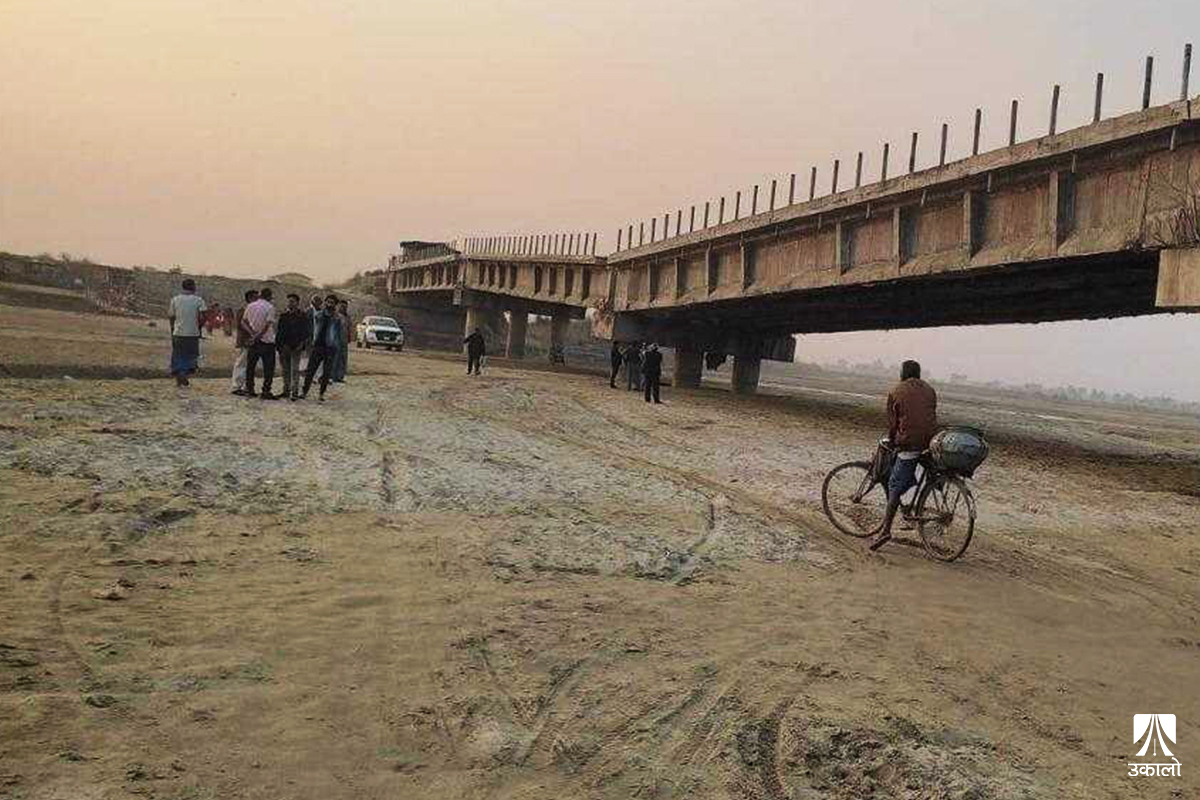 पप्पु कन्स्ट्रक्सन संलग्न कमला पुलः निर्माणमै ‘कैफियत’, बजेट सकियो पुल चलेन