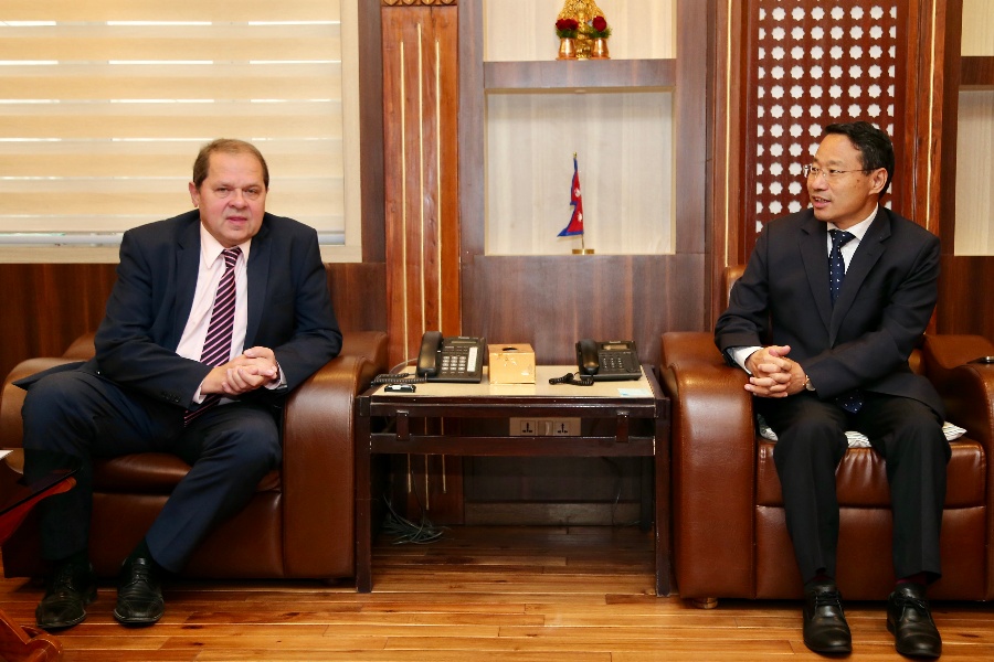 नेपालीलाई रुसले बोलाएर सेनामा भर्ती गरेको होइन: राजदूत