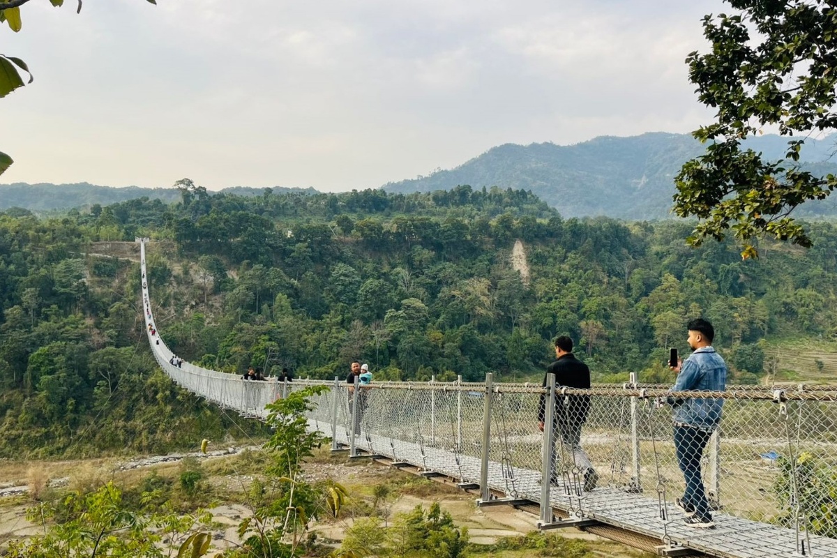 टिमाईको झोलुंगे पुल बन्यो नयाँ पर्यटकीय गन्तव्य