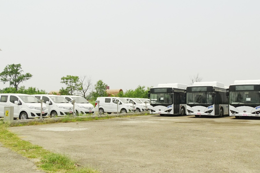 ५ वर्षदेखि थन्किएका बस परीक्षणका रूपमा सञ्चालन