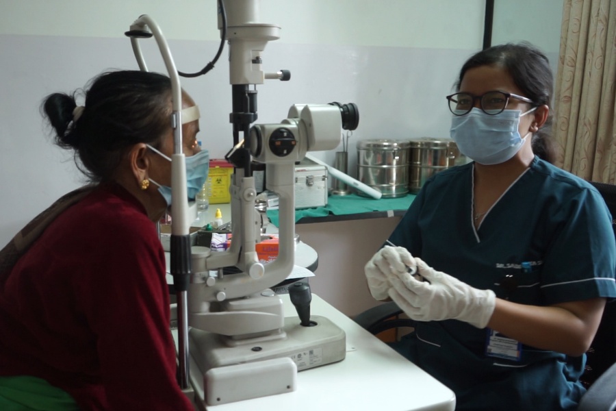 जुनसुकै उमेरका मानिसलाई लाग्नसक्छ आँखा पाक्ने रोग: कसरी बच्ने?