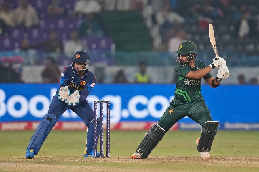 ४ शतक बनेको खेलमा पाकिस्तानको कीर्तिमानी जित