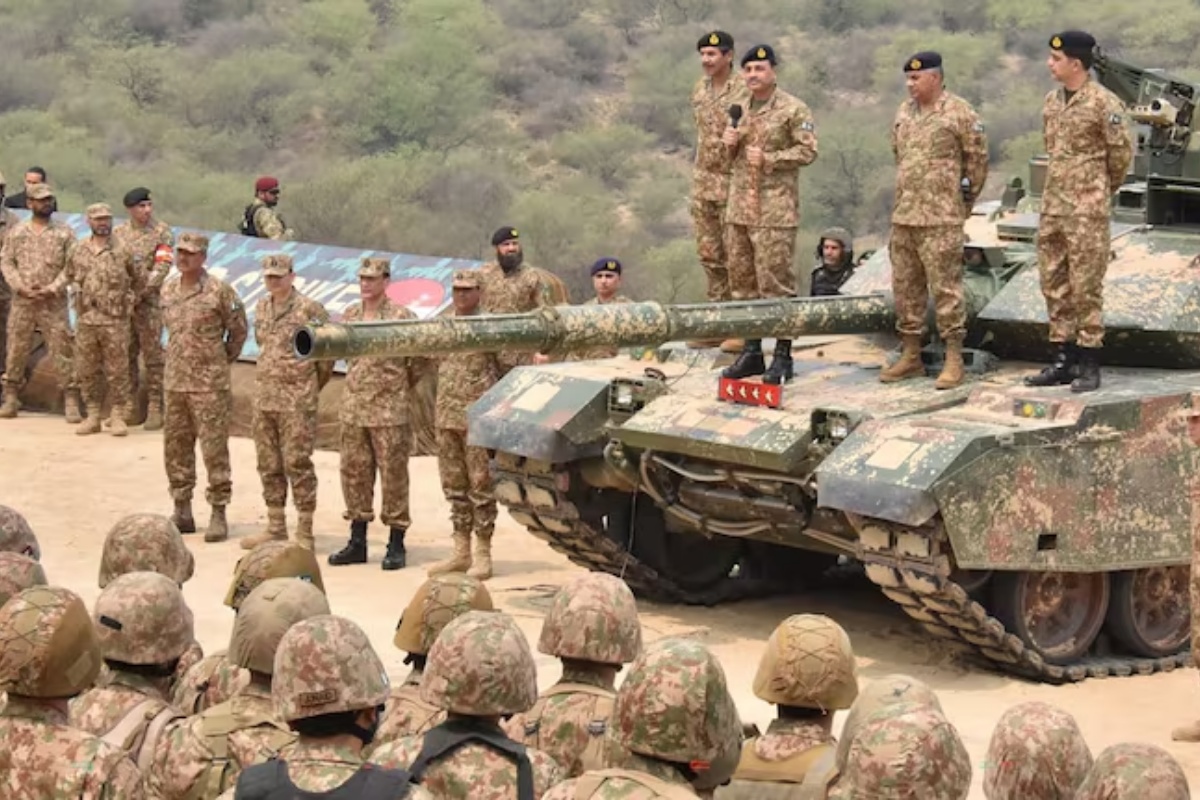 पाकिस्तानले २० प्रतिशतले बढायो रक्षा बजेट