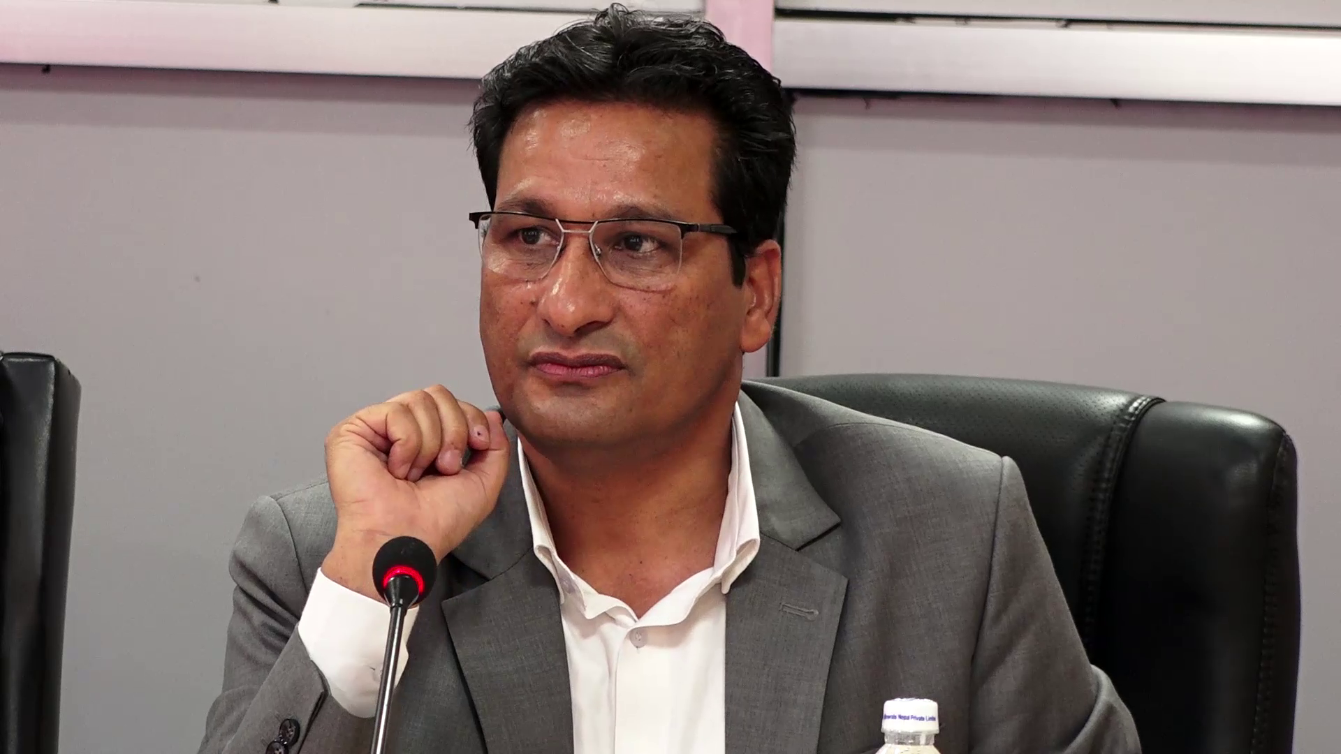 दुई वर्षभित्र शतप्रतिशत विद्युत् विस्तार गरिसक्छौँ : मन्त्री बस्नेत