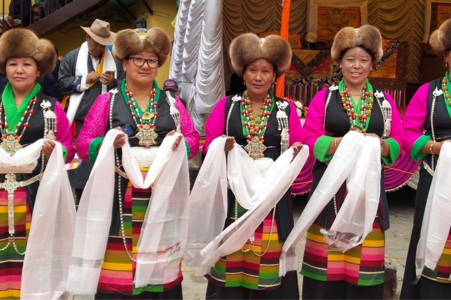 शेर्पा समुदायले ग्याल्पो ल्होसार मनाउँदै