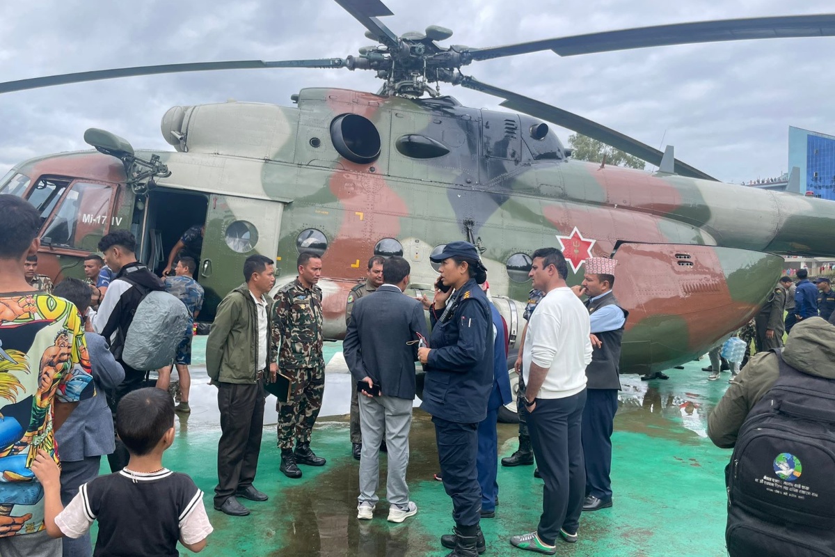 काभ्रेको रोशीमा फसेकाको उद्धारका लागि हेलिकप्टर परिचालन