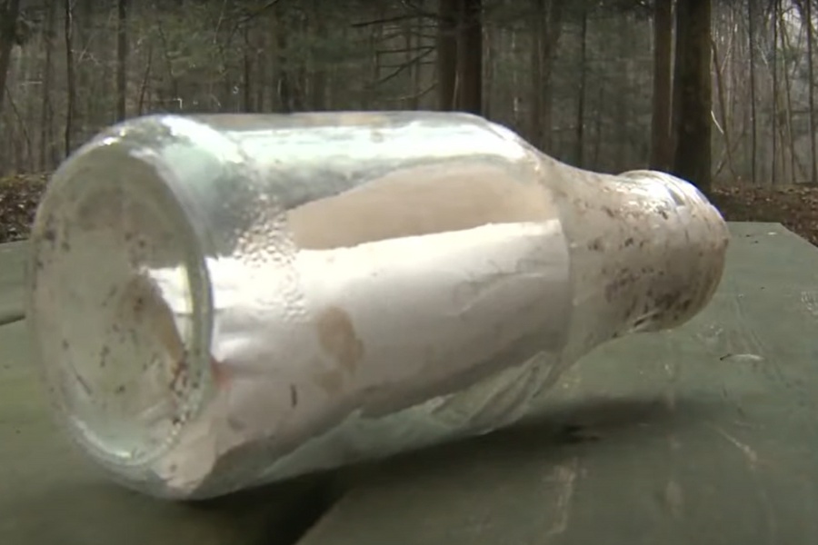 अमेरिकामा भेटियो बोतलभित्र राखिएको ५० वर्ष पुरानो चिठ्ठी