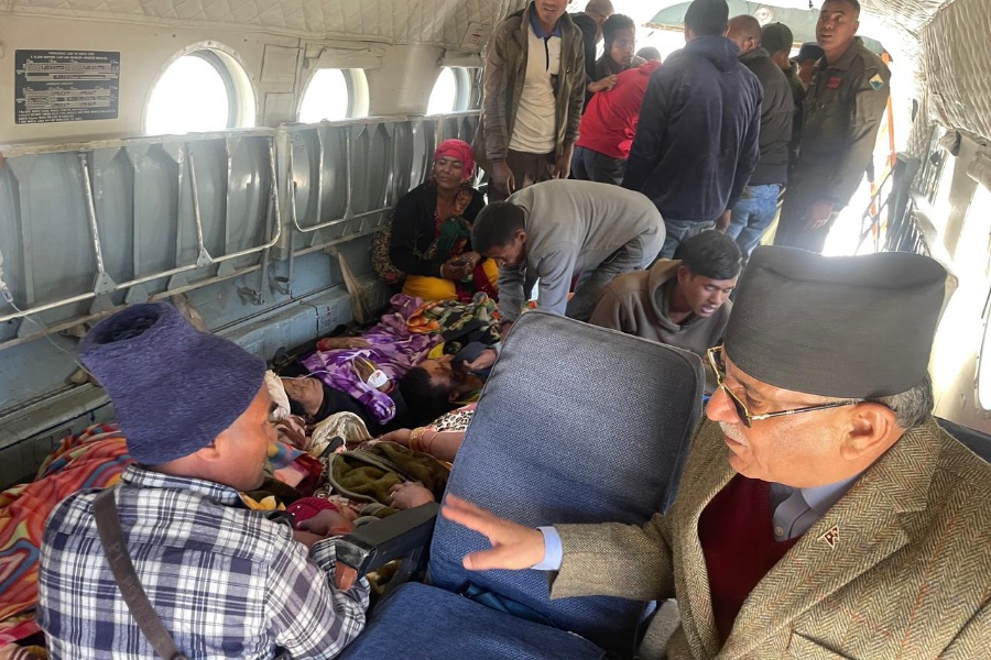 नालगाडका ७ घाइतेलाई हेलिकप्टरबाट सुर्खेत लगियो